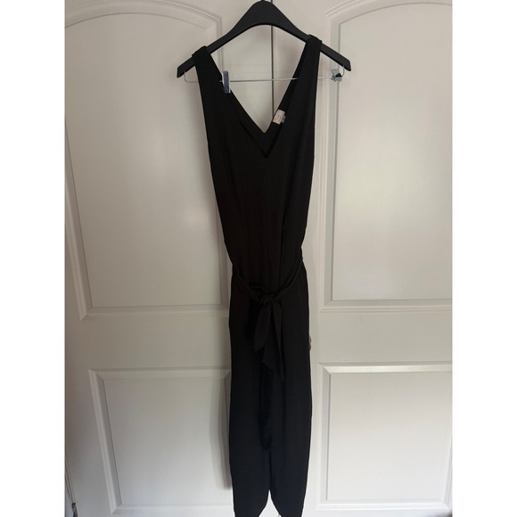 a new day Pants - A New Day Black Sleeveless V-Neck Tie Waist Wide Leg Jumpsuit Womens Size Medium